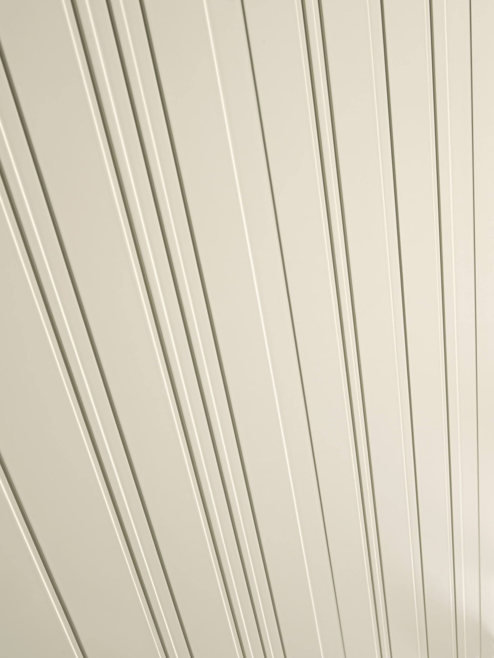 detalii frezari - pantografare sau basorelief dispuse vertical pe foaia de usa